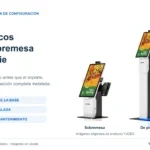 Quiosco TPV modular YJCEN en versiones de sobremesa y de pie, con la misma pantalla vertical, carcasa de impresora y soporte lateral para el terminal de pago.